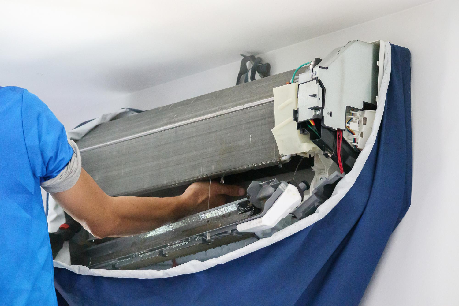 HVAC Maintenance for Huntington Beach Landlords: Lease Clauses and Checklists