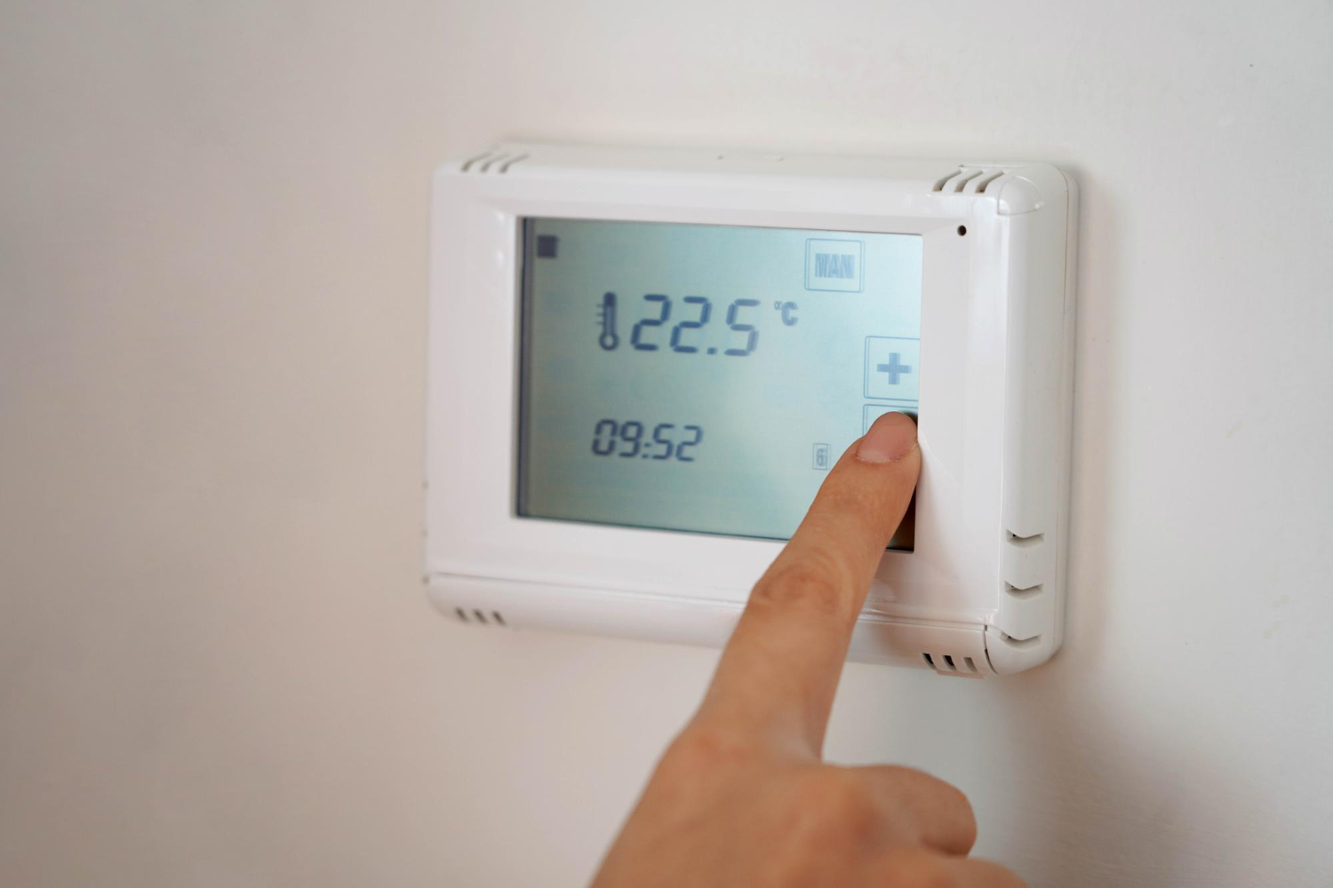 Huntington Beach Heat Wave Prep: Thermostat and Airflow Tips Without a Tune-Up